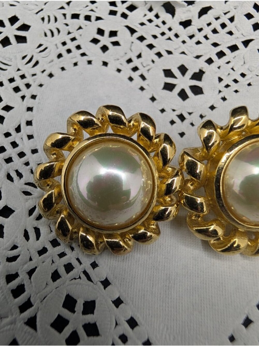 Vtg Christian Dior Faux Pearl Gold tone Chain Earrings 1.25"  Designer Runway - Picture 14 of 16